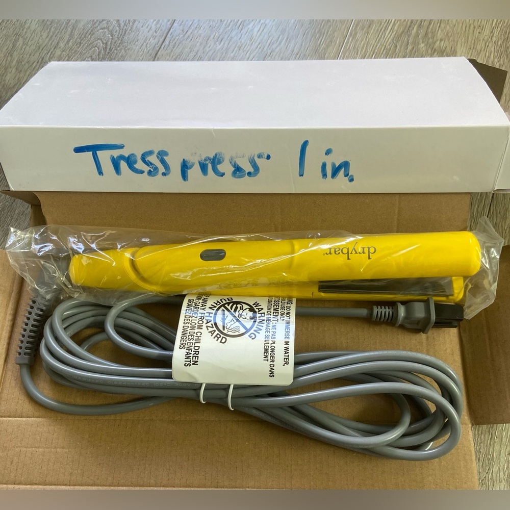 BRAND NEW FULL SIZE DRYBAR 1-INCH TRESS PRESS STRAIGHTENER 100% real guaranteed!